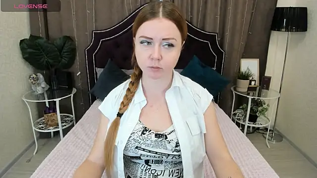 BettyBloom69 online show from December 3, 7:21 am