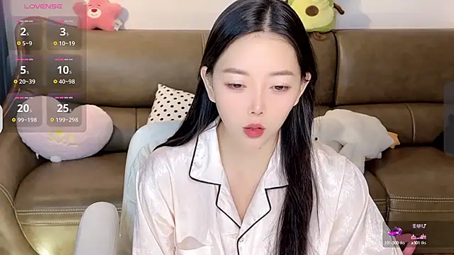 Yilin1999 online show from January 15, 9:51 pm