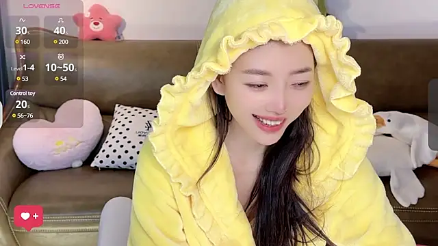 Yilin1999 online show from March 6, 4:30 am