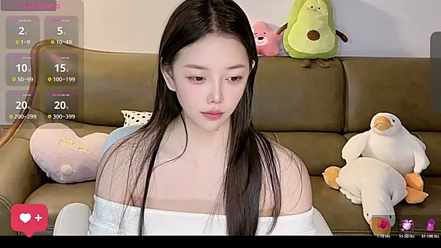 Snapshot of Yilin1999 chatting on April 20, 3:37 pm Yilin1999 online show from April 20, 3:37 pm