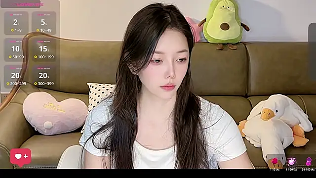 Snapshot of Yilin1999 chatting on April 22, 10:50 am Yilin1999 online show from April 22, 10:50 am