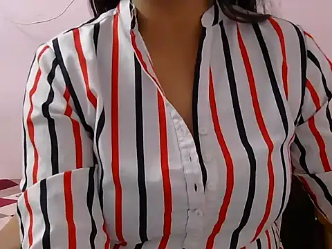 Snapshot of diva-22 chatting on February 7, 2:15 pm diva-22 online show from February 7, 2:15 pm