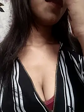 Snapshot of Cute-Love-Angel chatting on January 29, 9:55 am Cute-Love-Angel online show from January 29, 9:55 am
