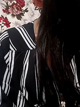 Snapshot of Cute-Love-Angel chatting on January 29, 6:39 pm Cute-Love-Angel online show from January 29, 6:39 pm