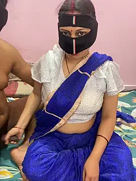 Snapshot of mickey_love chatting on February 27, 3:59 pm mickey love online show from February 27, 3:59 pm