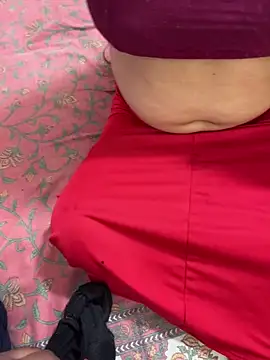 mickey love online show from April 4, 5:27 am