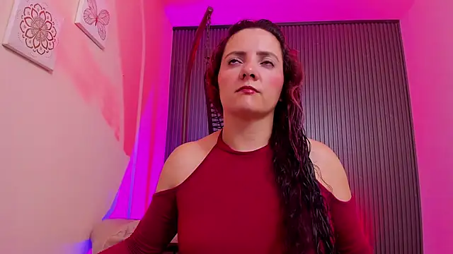 Snapshot of gaby_flow chatting on November 5, 7:30 am gaby flow online show from November 5, 7:30 am