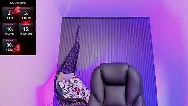 Snapshot of gaby_flow chatting on November 12, 7:31 am gaby flow online show from November 12, 7:31 am