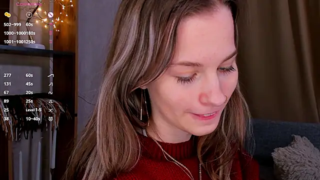 Snapshot of LinaCristonsen chatting on December 6, 1:44 pm LinaCristonsen online show from December 6, 1:44 pm