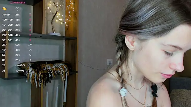 Snapshot of LinaCristonsen chatting on December 8, 2:09 pm LinaCristonsen online show from December 8, 2:09 pm