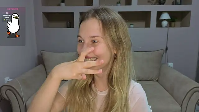 Snapshot of LinaCristonsen chatting on September 10, 5:24 pm LinaCristonsen online show from September 10, 5:24 pm