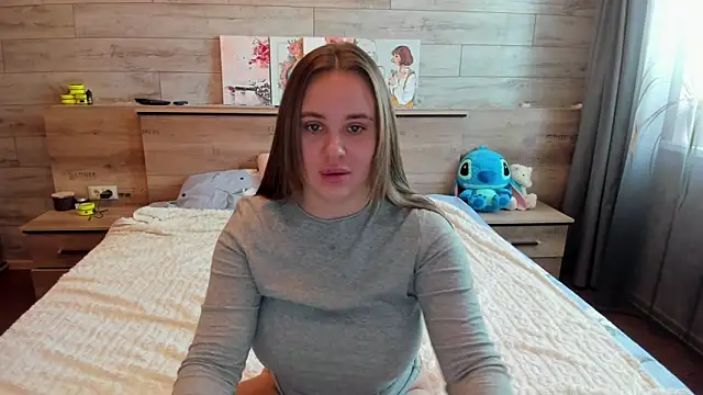 Snapshot of AngellNight4u chatting on November 2, 11:01 am AngellNight4u online show from November 2, 11:01 am