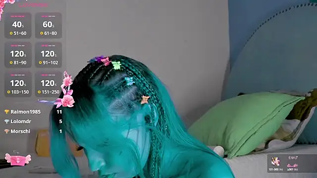 Snapshot of Heicy___ chatting on February 4, 10:55 pm Heicy    online show from February 4, 10:55 pm