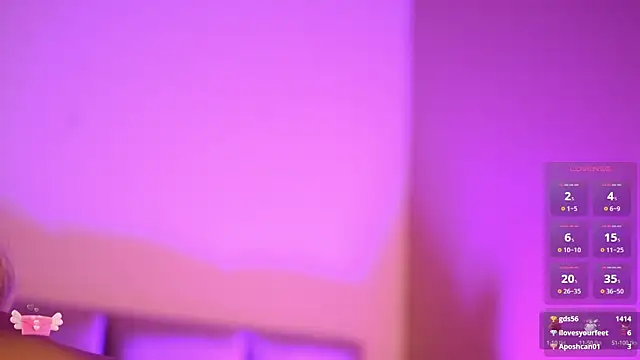 Snapshot of Heicy___ chatting on February 28, 8:07 pm Heicy    online show from February 28, 8:07 pm