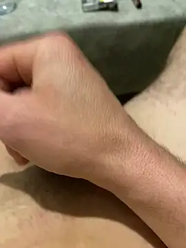 Snapshot of mertt3457 chatting on March 9, 6:21 pm mertt3457 online show from March 9, 6:21 pm