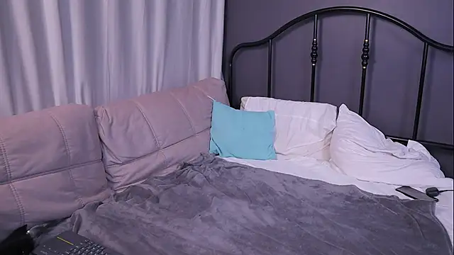 IsadoraDunkan online show from January 18, 2:47 am