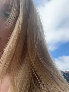 LustfulLuna  online show from July 13, 1:47 pm