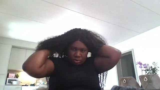 Snapshot of bonbonaumiel chatting on December 9, 10:22 am bonbonaumiel online show from December 9, 10:22 am