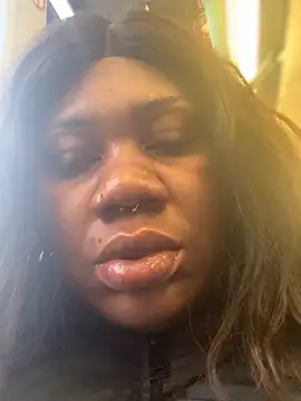 Snapshot of bonbonaumiel chatting on December 24, 7:49 am bonbonaumiel online show from December 24, 7:49 am