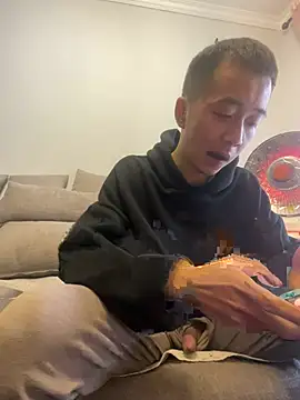 Snapshot of ngg9414 chatting on March 4, 7:51 am ngg9414 online show from March 4, 7:51 am