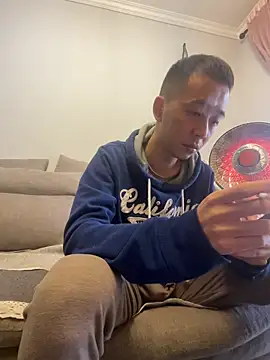 Snapshot of ngg9414 chatting on March 14, 8:32 am ngg9414 online show from March 14, 8:32 am