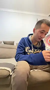 Snapshot of ngg9414 chatting on March 20, 12:32 pm ngg9414 online show from March 20, 12:32 pm