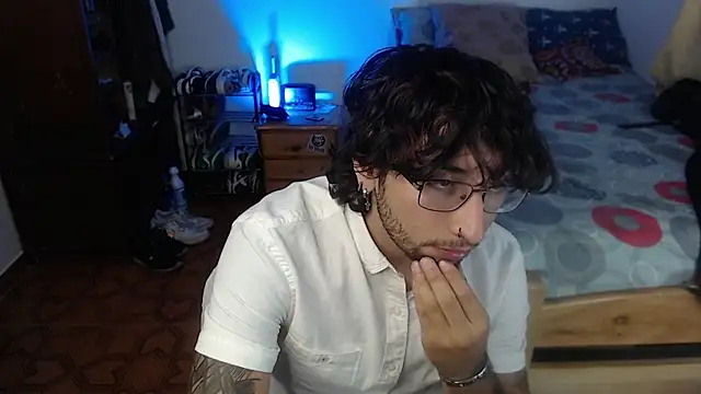 Dereck Dickson online show from October 4, 10:52 pm