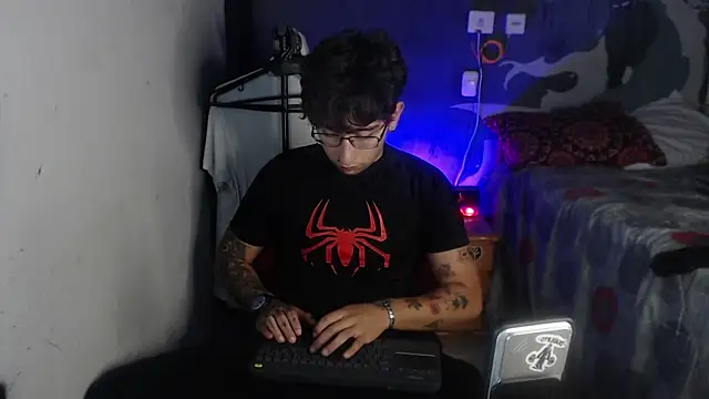 Dereck Dickson online show from November 29, 3:09 am