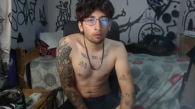 Snapshot of Dereck_Dickson chatting on December 22, 3:36 am Dereck Dickson online show from December 22, 3:36 am