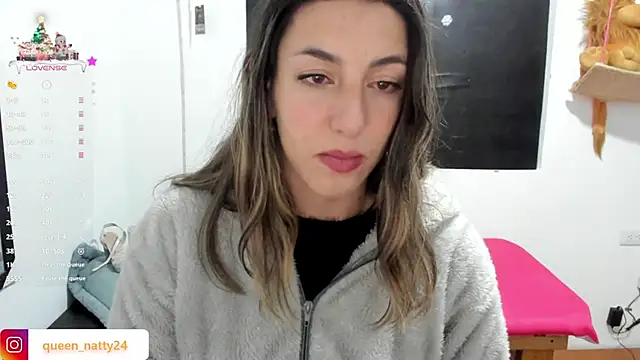 queen-natty online show from January 12, 12:39 am