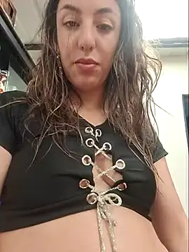 queen-natty online show from February 18, 4:05 pm