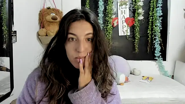 queen-natty online show from April 15, 2:24 pm