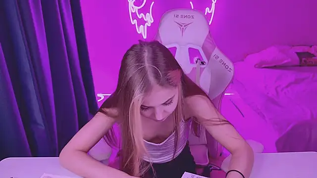 tikkisa online show from February 1, 9:40 pm