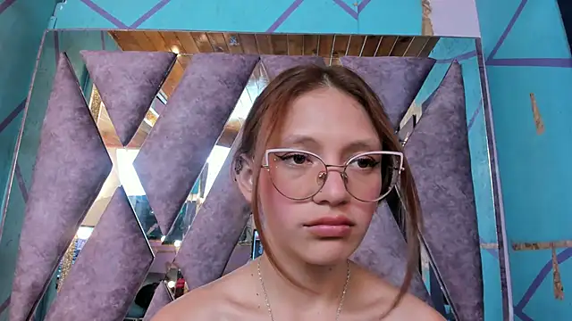 LARICSABLUE online show from January 28, 6:05 am