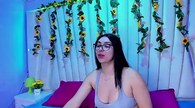 Snapshot of Lucy_Anall_ chatting on January 24, 10:30 pm Lucy Anall online show from January 24, 10:30 pm