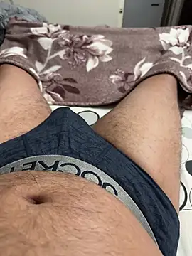 Rahulroy96 online show from January 24, 1:57 pm