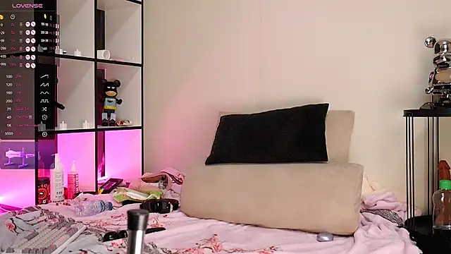 viamoon online show from January 18, 3:54 am