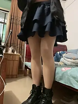 Snapshot of Bella0815 chatting on December 27, 8:02 am Bella0815 online show from December 27, 8:02 am