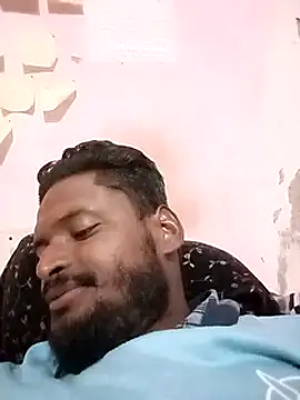 Snapshot of desicockblack chatting on December 3, 1:32 pm desicockblack online show from December 3, 1:32 pm