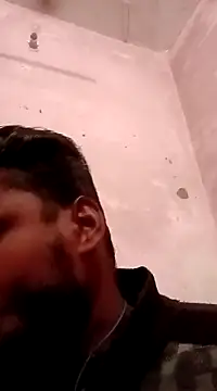 Snapshot of desicockblack chatting on December 11, 8:47 am desicockblack online show from December 11, 8:47 am