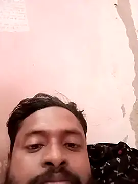 Snapshot of desicockblack chatting on December 24, 6:28 pm desicockblack online show from December 24, 6:28 pm