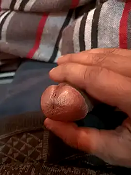 Snapshot of desicockblack chatting on December 30, 2:40 pm desicockblack online show from December 30, 2:40 pm