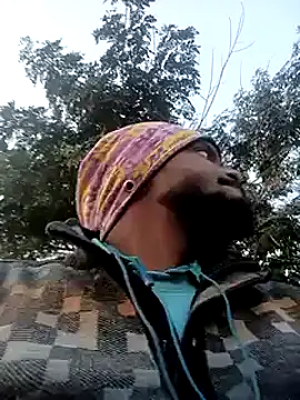 Snapshot of desicockblack chatting on January 2, 10:58 am desicockblack online show from January 2, 10:58 am