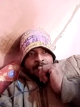 Snapshot of desicockblack chatting on January 8, 3:50 pm desicockblack online show from January 8, 3:50 pm