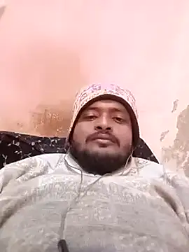 Snapshot of desicockblack chatting on January 18, 2:33 pm desicockblack online show from January 18, 2:33 pm