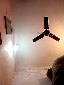 Snapshot of desicockblack chatting on January 26, 3:47 pm desicockblack online show from January 26, 3:47 pm