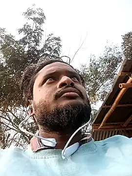 Snapshot of desicockblack chatting on January 27, 9:44 am desicockblack online show from January 27, 9:44 am