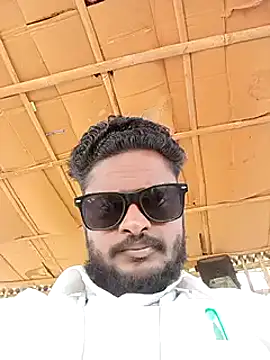 Snapshot of desicockblack chatting on March 17, 4:40 am desicockblack online show from March 17, 4:40 am