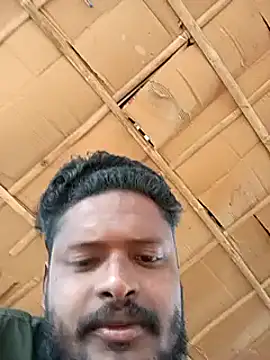 Snapshot of desicockblack chatting on March 17, 10:06 am desicockblack online show from March 17, 10:06 am