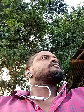 Snapshot of desicockblack chatting on October 12, 11:09 am desicockblack online show from October 12, 11:09 am